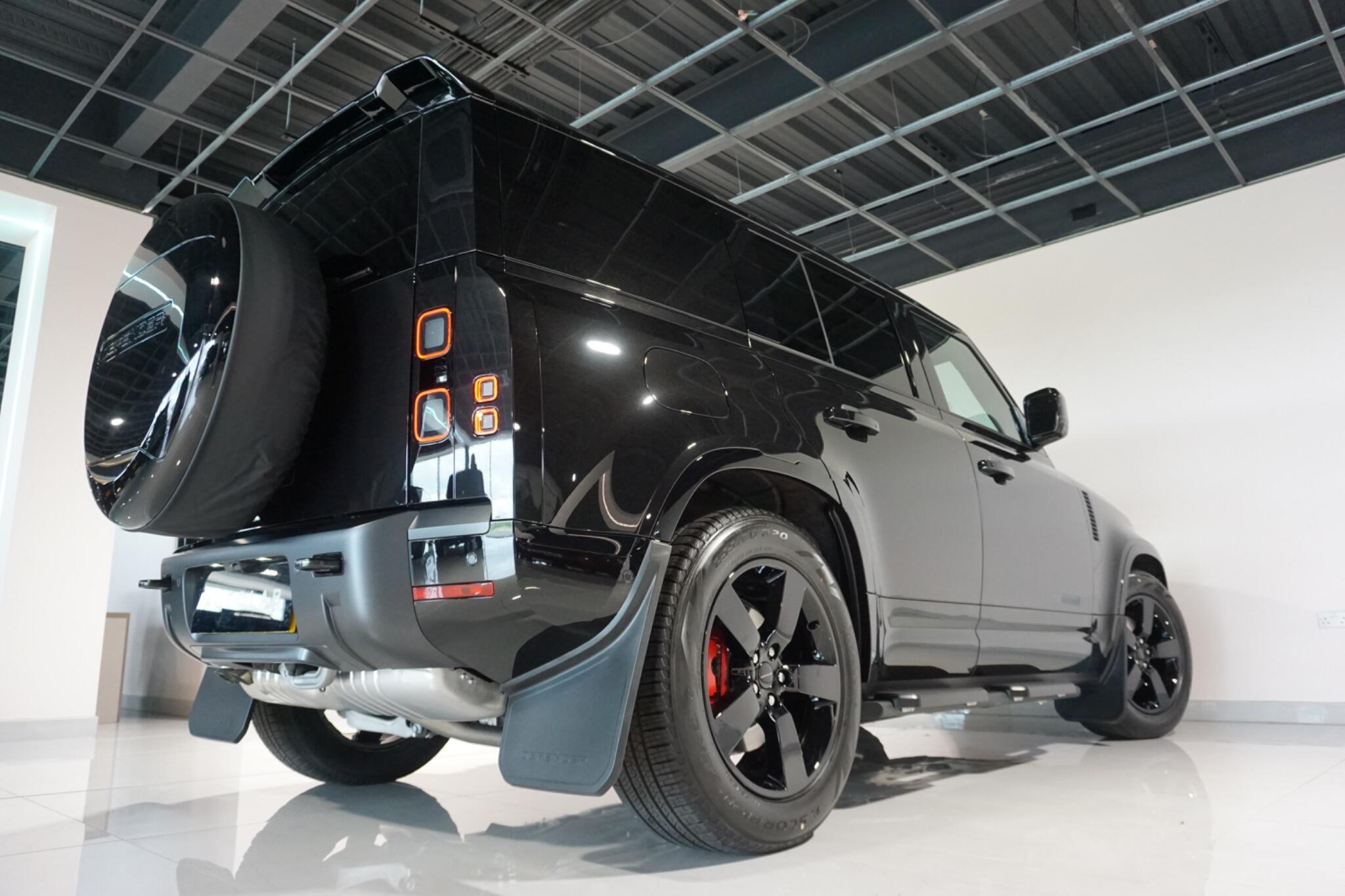 Land Rover Defender 110 3.0 D350 MHEV X-Dynamic HSE Hard Top SUV 5dr Diesel Auto 4WD MWB Euro 6 (s/s) (350 ps)
